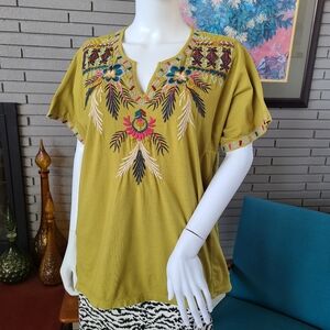 Lime green/Chartreuse hue embroidered short sleeve shirt from Johnny Was floral